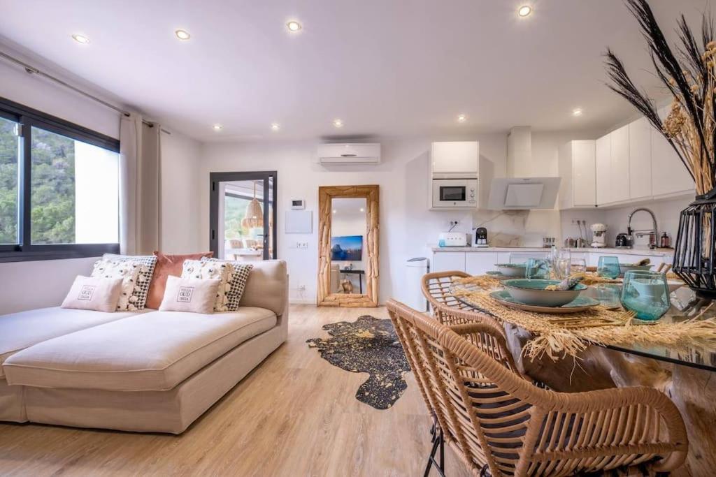 Villa Venus Sant Jordi de ses Salines Ngoại thất bức ảnh